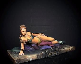 Princesa Leia con traje de esclava sexy // Figura pintada a mano de 15 cm (5,9")