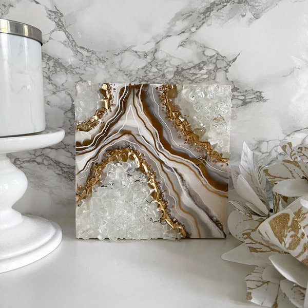 Resin Geode Art, White and Gold Geode Wall Art, 3D Geode Painting, Crystal Geode Art, Geode Wall Decor, Luxury Geode Art, Home Decor