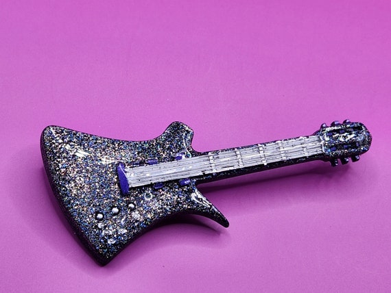 Glam guitar online