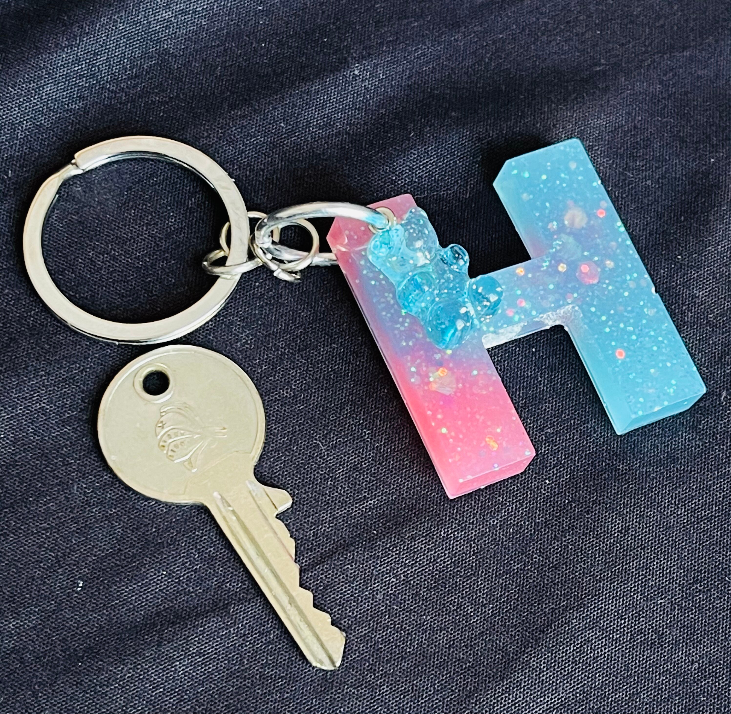Resin art letter H keychain. Cute keychain. Initial keychain. Etsy