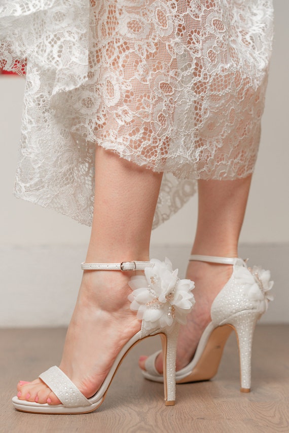Chaussures de mariage motif de pierre floral bande unique talon