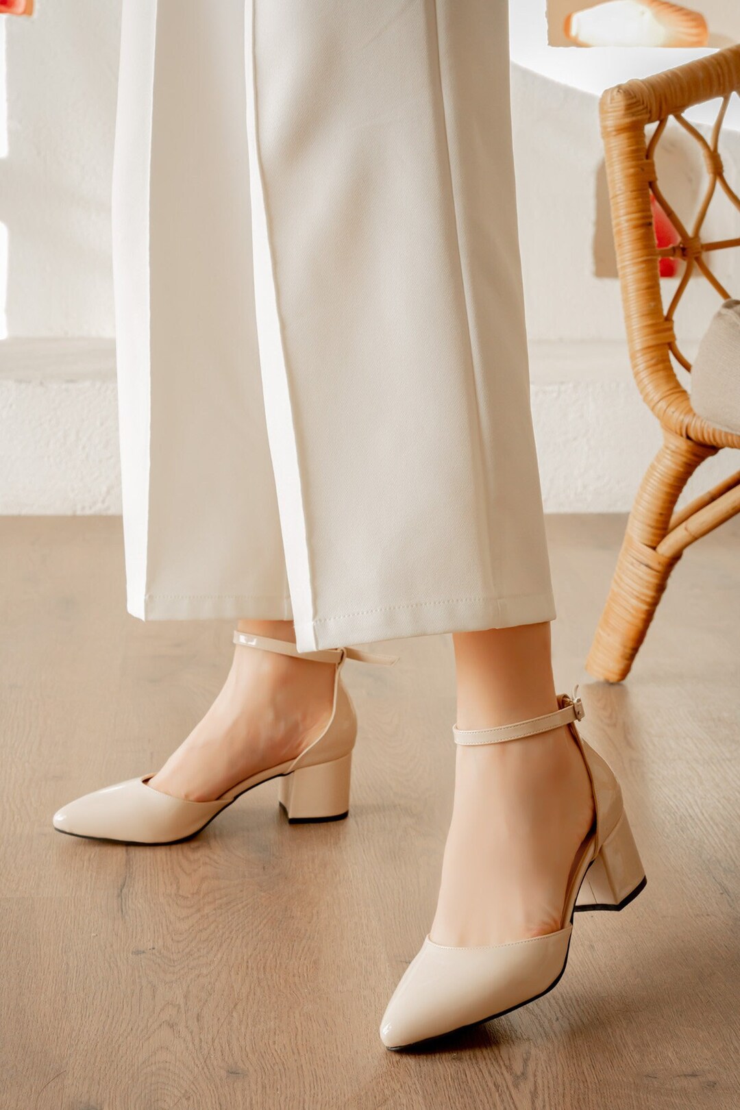 beige court shoes low heel