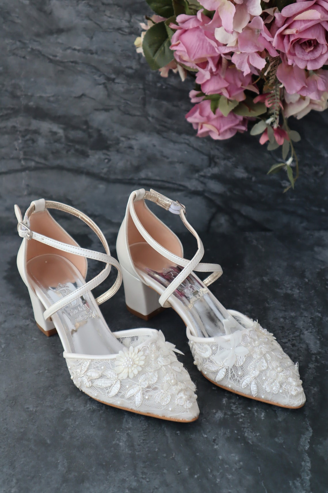 short heels/tulle/lace embroidery/thick heels/comfortable image 1