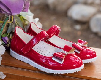 Red Smokin Bowtie Sparkly Stone-Detailed Girls' Show Shoes - Children's Holiday Footwear