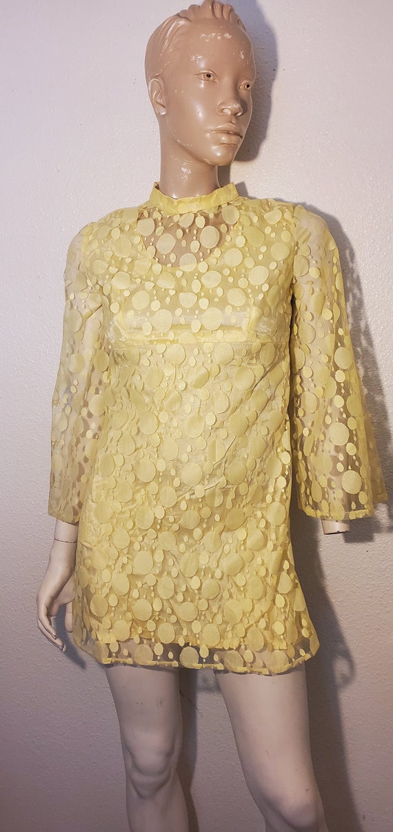 Vintage yellow lace mini.