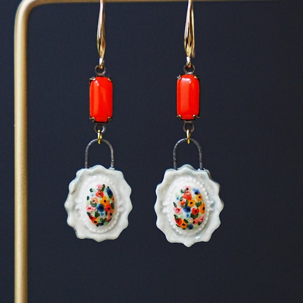 Mini Ceramic Cameo Earrings, Floral Charms, Porcelain Jewelry, Elegant French Earrings, Bouquet Earrings, Aesthetic Jewelry, Vintage Glass