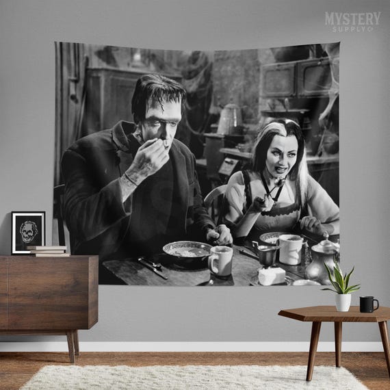 The Munsters Herman and Lily Frankenstein Vampire Horror Photo