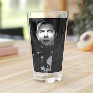 Dracula 1930s Vintage Horror Movie Photo 16oz Pint Glass / Beer Glass / Barware / Glassware / Home Decor / Horror Decor / Horror Gifts