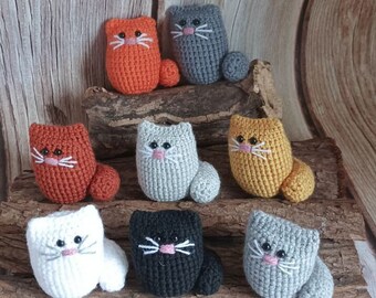 Crochet Cat, Handmade Gift for Cat Lovers, Cat Keyring or Decoration, Pretty kitty cat soft toy, keyring, keychain