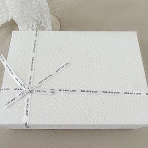 Caja de regalo para tu vestido de bautizo