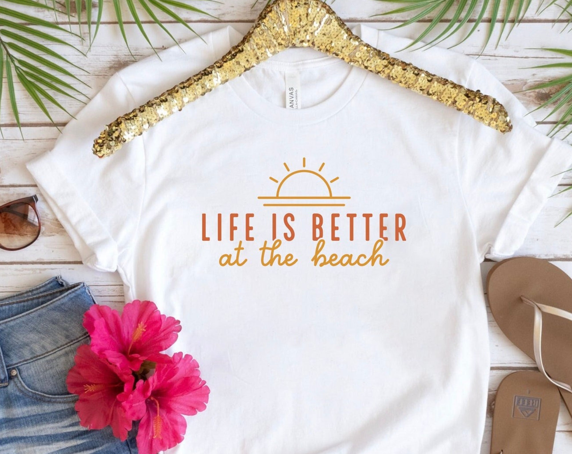 Discover Life Is Better At The Beach Sommer Strand Urlaub T-Shirt