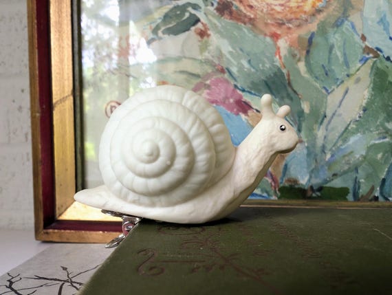 Vintage Snowbabies Snail Ornament | Clip-on | White Bisque