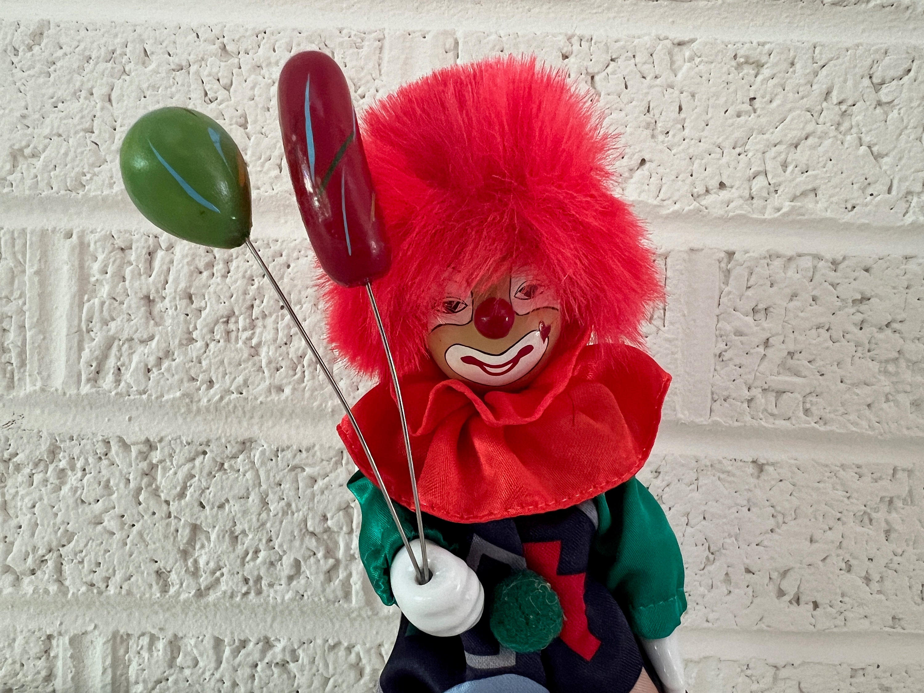 ヴィンテージ ピエロの置物 | 風船を持ったピエロ | Gold Deer & Co