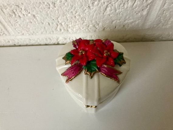 Vintage Poinsettia Jewelry Dish - image 4