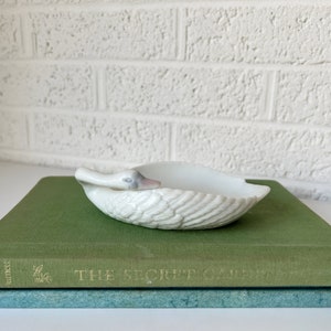 Vintage Swan Ring Dish image 5