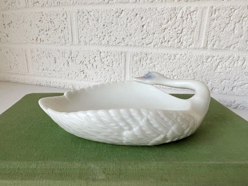 Vintage Swan Ring Dish image 7