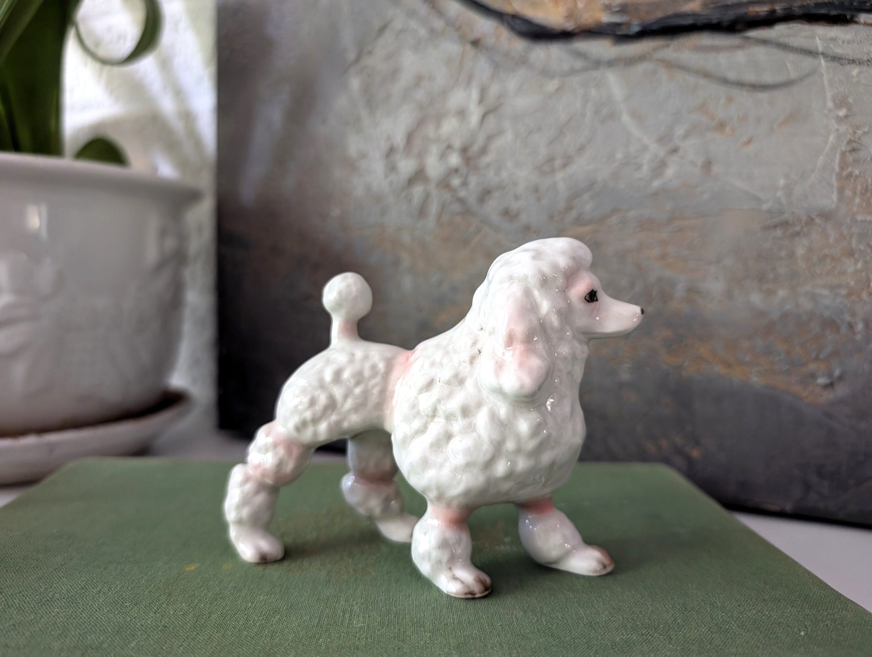 ヴィンテージ プードルの置物 | ひび割れありまたは修理済み | 日本