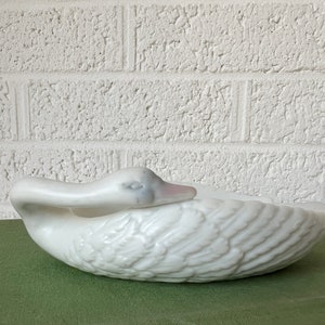 Vintage Swan Ring Dish image 10
