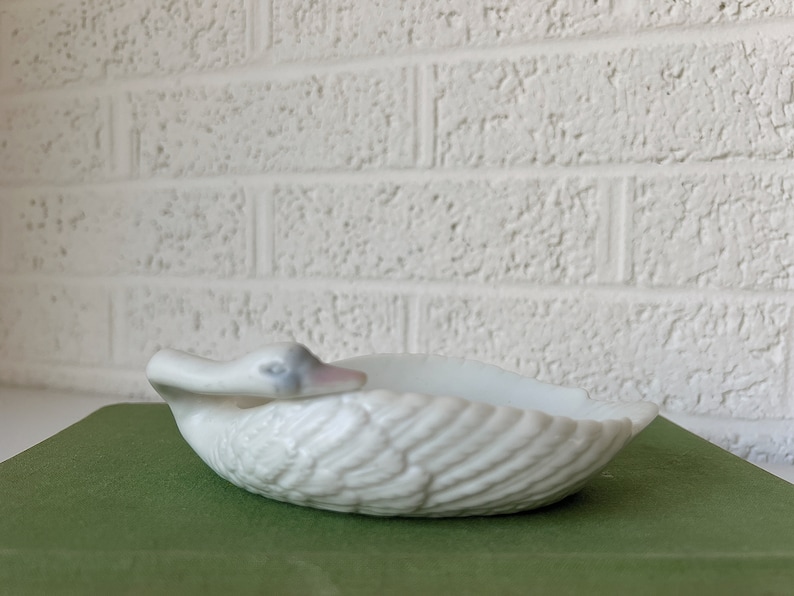 Vintage Swan Ring Dish image 8