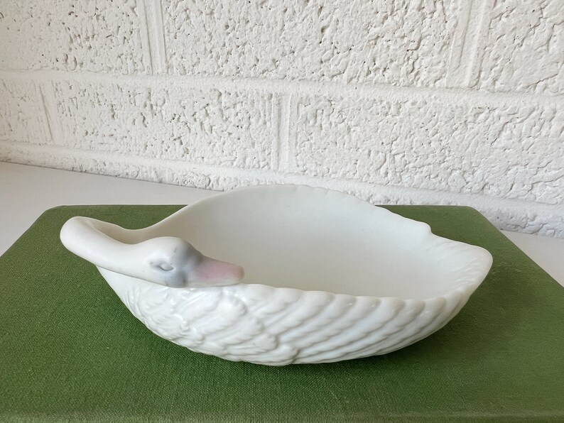 Vintage Swan Ring Dish image 6