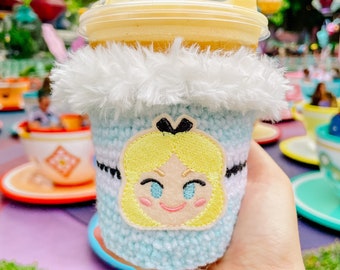 Alice im Wunderland Kaffeewärmer | Tassenärmel | Häkeltasse gemütlich |