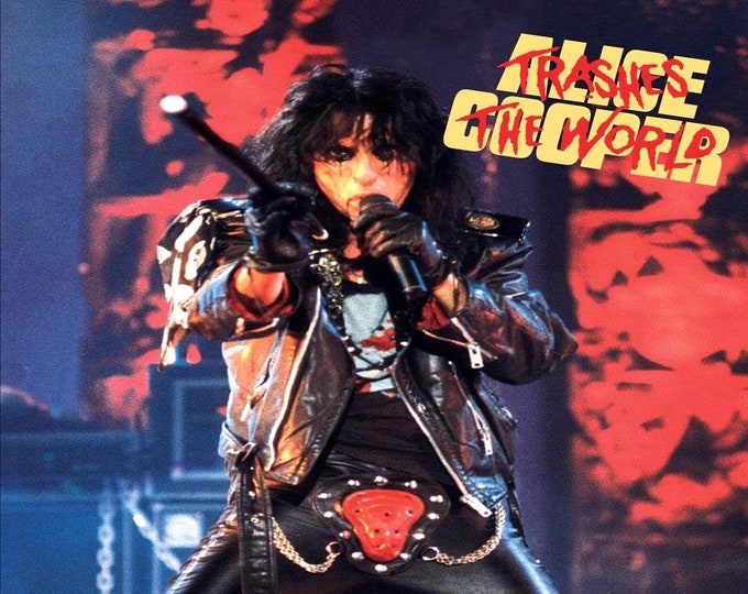 Alice Cooper " TRASHES THE WORLD " dvd
