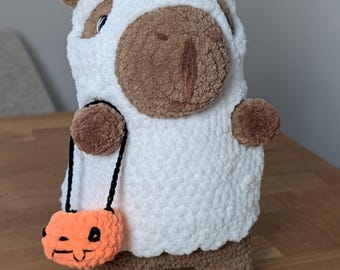 Crocheted cuddly toy | Capybara | Amigurumi | Finished plush toy | Chenille wool decorative item | Halloween decoration gift