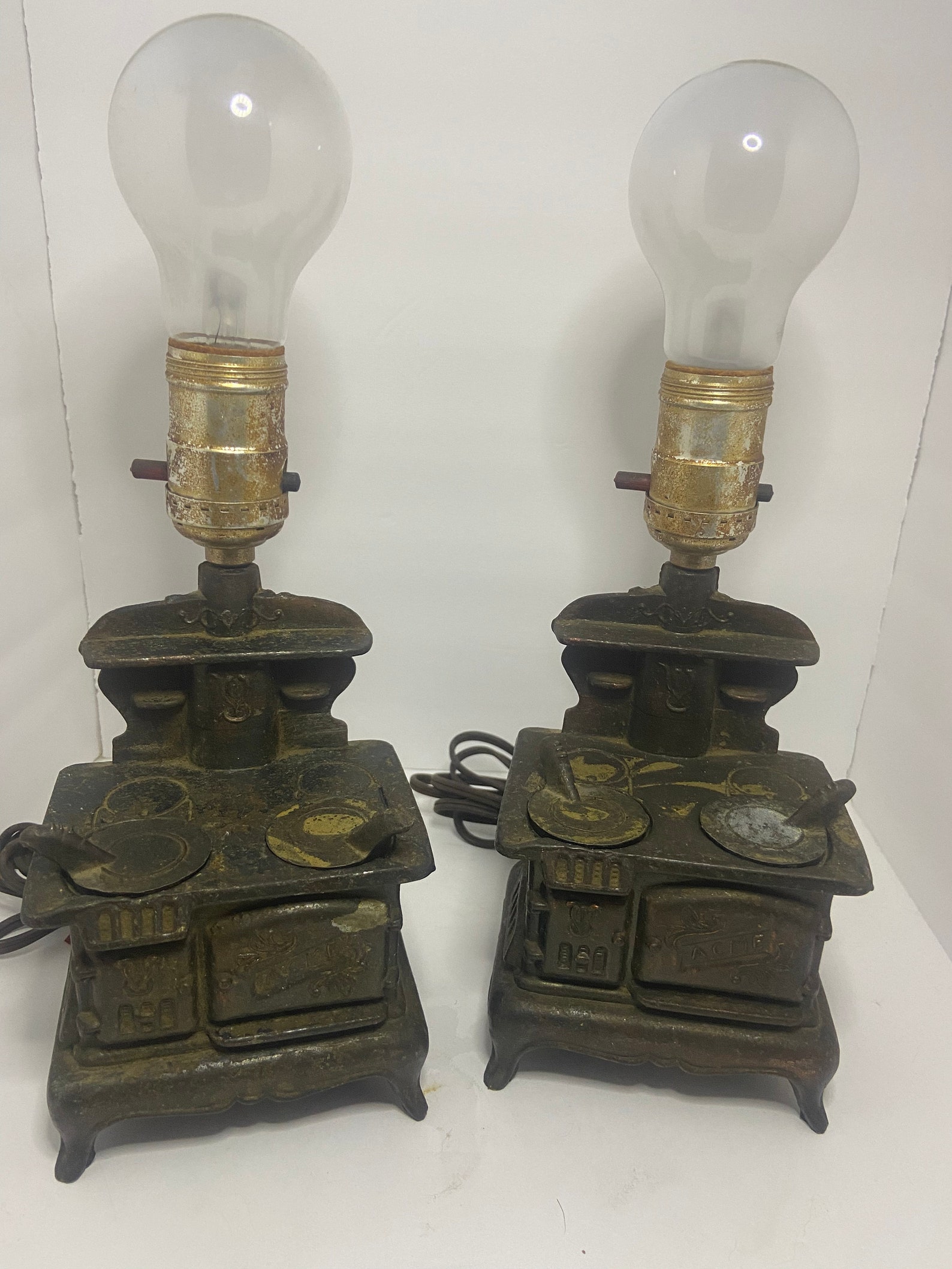 Vintage cast iron stove lamp Etsy