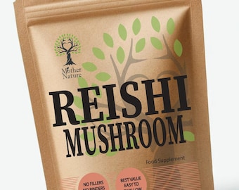 Pode incluir: Um saco de papel castanho com um rótulo branco que diz "Mother Nature Reishi Mushroom Food Supplement". O rótulo também tem um logotipo de árvore verde e texto que diz "No fillers, no binders, high quality" e "Best value, easy to swallow".