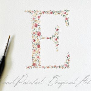 Letras personalizadas em aquarela, placas com nomes florais coloridos, letras florais personalizadas, placas com nomes para berçário, arte personalizada para berçário, presente para chá de bebê