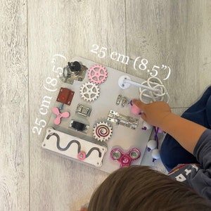 Tableau de voyage Occupé - Planche Montessori 25 x 25 cm (8,5 x 8,5 po.) - Idéale pour voyager avec des enfants, planche occupée, planche à roulettes, jouet d'apprentissage