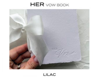 Libro de votos matrimoniales de HER • Impresión tipográfica sobre papel lila hecho a mano con cinta de seda blanca