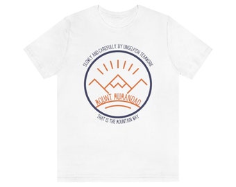 Bluey Mount Mumandad Unisex Jersey Short Sleeve Tee