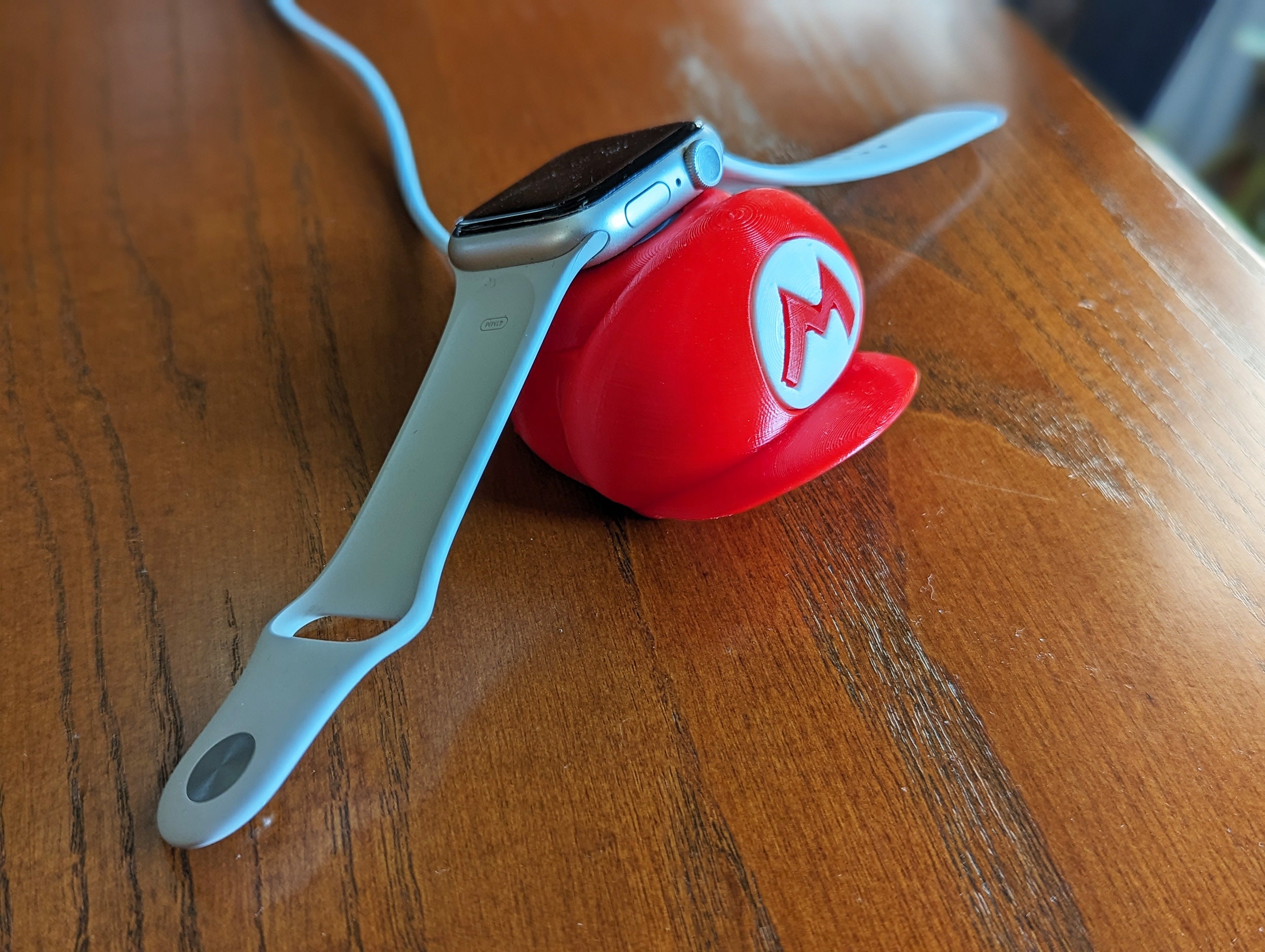 Apple Watch Band -46mmケース用ナチュラルリンクブレスレット Super Mario Hat Apple Watch Charging Dock 3D Printed Retro Gaming