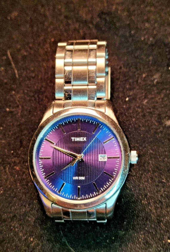 timex analog watch with day and date