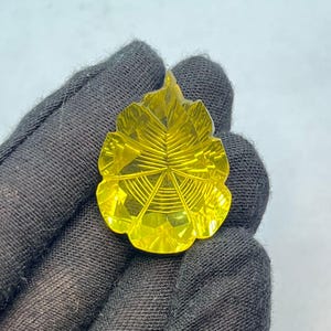 AAA  Yellow Lemon Quartz Leaf Carving Loose Gemstone Pear Shape Stone For Pendent