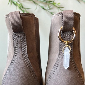 Vertical Crystal Point Boot Charm, Pull Loop Tab Shoe Accessory, Crystal Shoe and Bag Decoration (not a pair)