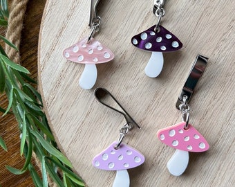 ONE Mushroom Shoe Clip, Shoe Charm, High Top Sneaker or Boot Clip, Acrylic Keychain Shoe Accessory (not a pair)