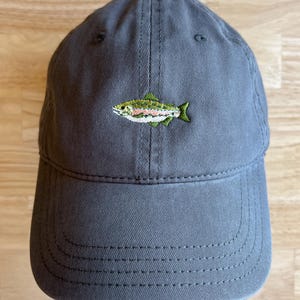 Boné de beisebol Rainbow Trout Low Profile Dad Hat