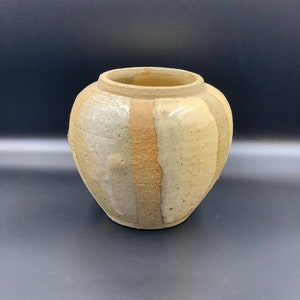 Robin Dupe Rodgers , Signed Art Pottery Studio, Jar Pot