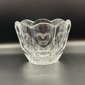 Fifth Avenue Crystal LTD 5 1/2” 24% Lead Crystal Bowl “Cherish”
