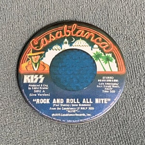 KISS VINTAGE Lp 2.25” Magnet