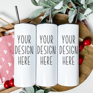Mockup Skinny Tumbler: Valentijnskersenwrap, 20 oz (JPEG, PNG)