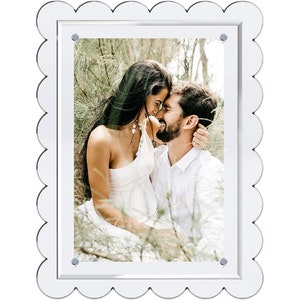 Orelle Scalloped Acrylic Frame | Multi-Use Magnetic Frame for Fridge or Desktop | 5x7 or 4x6 Vertical or Horizontal Photo w/ Stand.