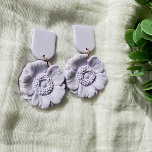 Lilac Flower Earrings | Purple Earrings | Floral Earrings | Handmade Clay Earrings | Lightweight | Hypoallergenic Earrings | Flower Earrings