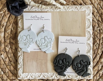 スカルヘッドイヤリング / 手作りポリマークレイイヤリング / ハロウィン / 軽量