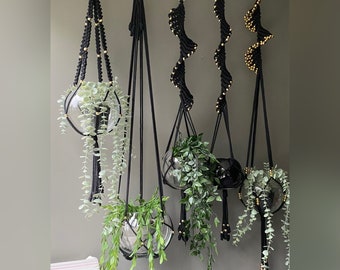 Makraméväxthängare svart och guld makraméväxthängare makramé svart hängande plantering boho heminredning växtpresent till växtälskare