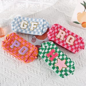 Trousse à maquillage personnalisée à carreaux, Trousse de maquillage personnalisée, Cadeaux de demoiselle d'honneur, Trousse de maquillage initiales, Trousse de maquillage de voyage, Cadeau personnalisé