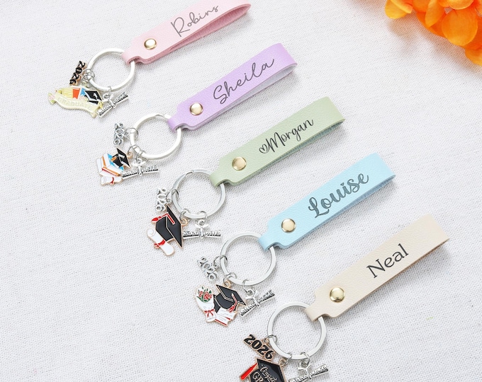 Personalized Name Leather Graduation Keychain,Graduation Gift,2026 Class Keychain,Wristlet Keychain Gift for Her, Colloege Graduation Gift