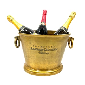 Oval shaped handmade ice bucket | DUTY FREE | Aluminium Casted | Tableware | Barware | perfect gift